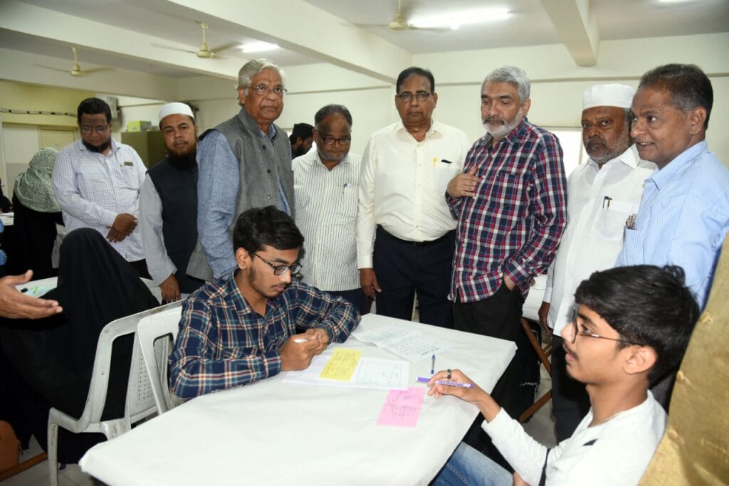 Urdu Examinations Conducted by AAK Educational Trust - Gallery